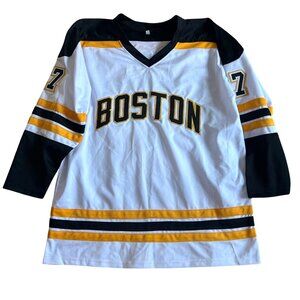 Boston Men's Size XL Bruins Milan Lucic #17 Autographed Hockey Jersey